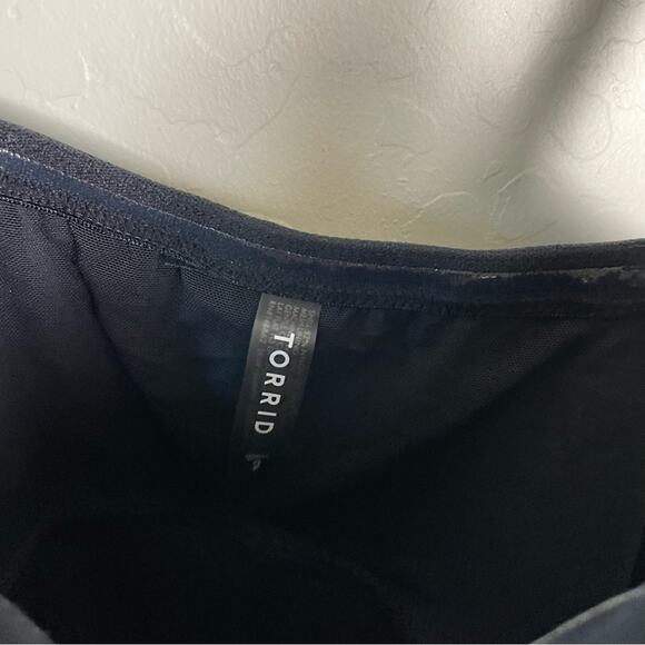 Torrid Black Wireless Mid Strapless Swim Dress With Brief 2X NWT 15066990 - Picture 14 of 16